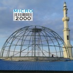 Pemasangan rangka kubah utama masjid raya Poso